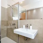 Anchor Apartment